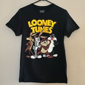 Women’s Small Looney Tunes Short Sleeve T-Shirt